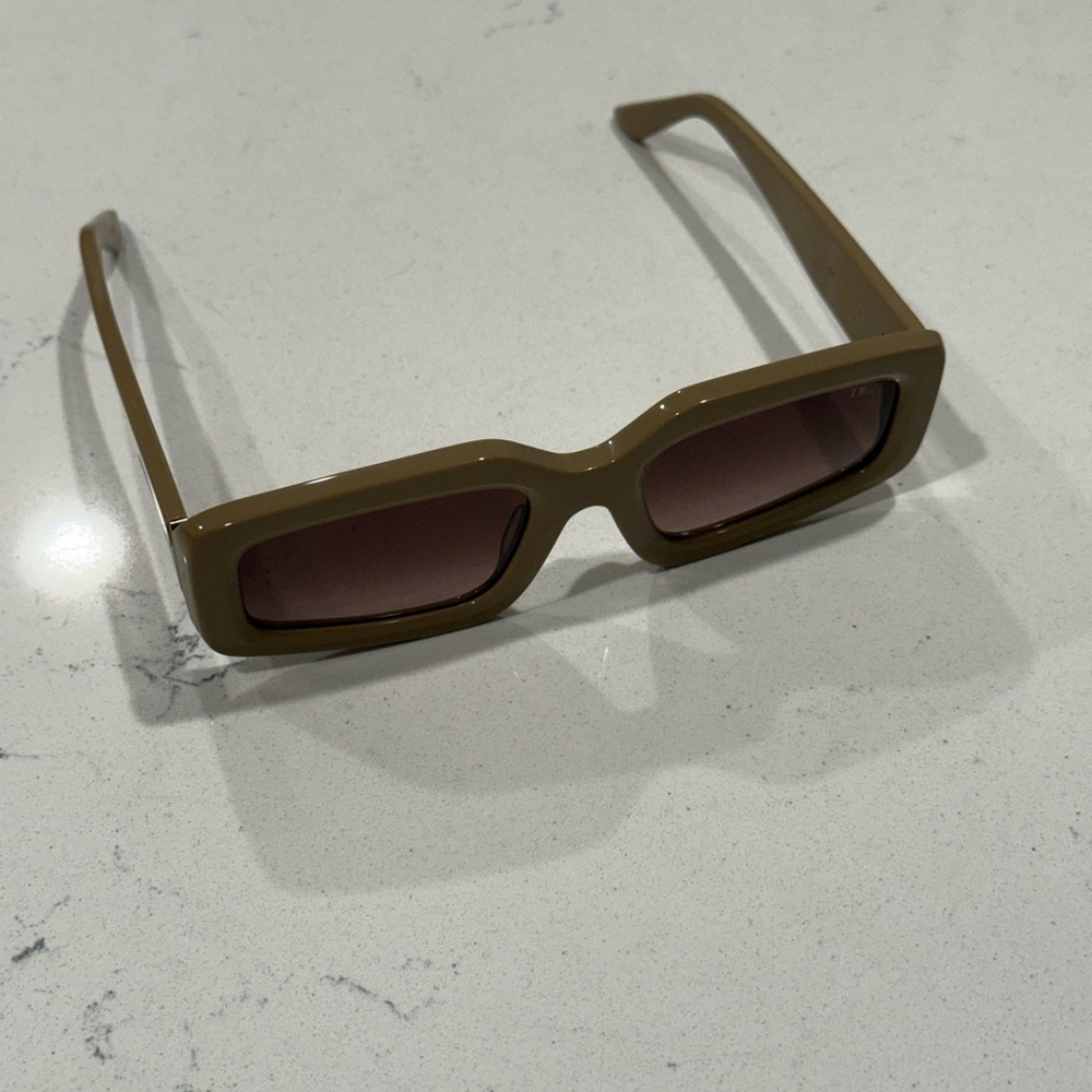 DEZI Sunglasses